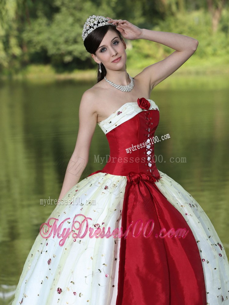 Flower Decorated Dresses for 15 with Scattered Beaing and Layers