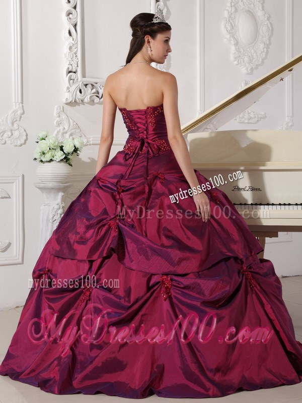 Burgunday Beaded Sweetheart Taffeta Appilques Quinceanera Party Dress