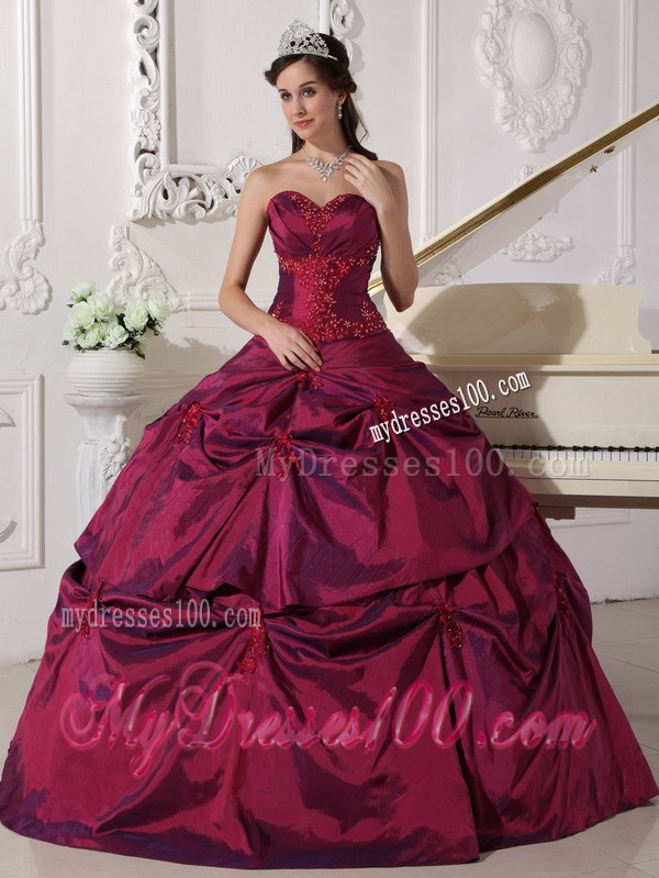 Burgunday Beaded Sweetheart Taffeta Appilques Quinceanera Party Dress