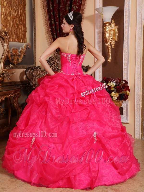 Quinceaneras Dress Characterized Waving Ruflles to Floor Length