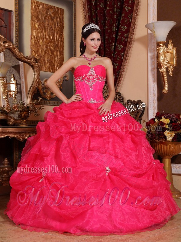 Quinceaneras Dress Characterized Waving Ruflles to Floor Length