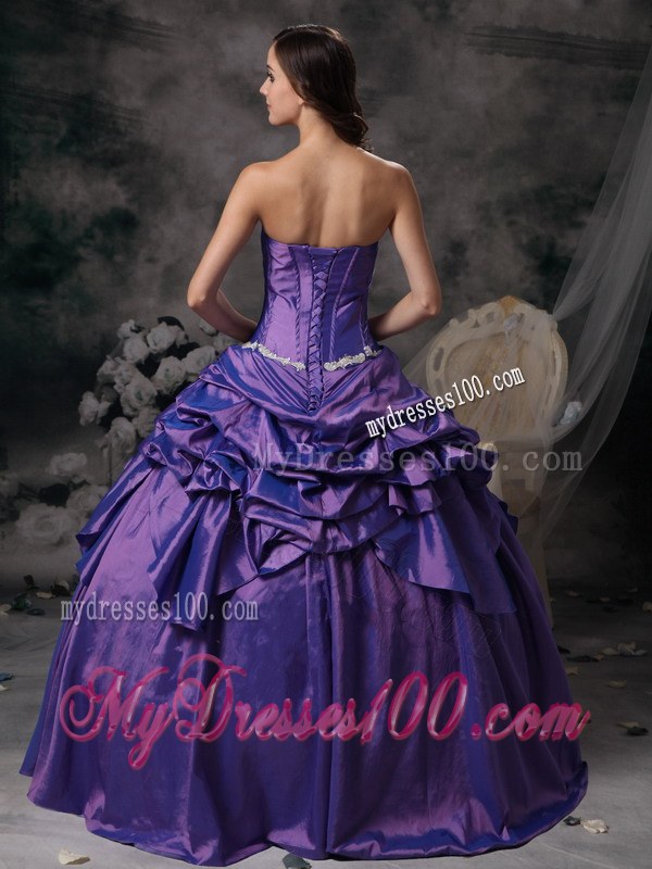 Purple Dresses for Quince Embellished White Appliques and Ruffles