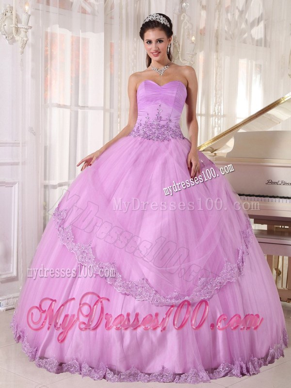 Lavender Two Layered Dresses for A Quinceanera with Appliques