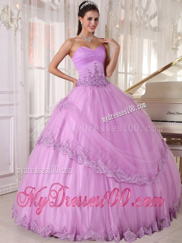 Lavender Two Layered Dresses for A Quinceanera with Appliques