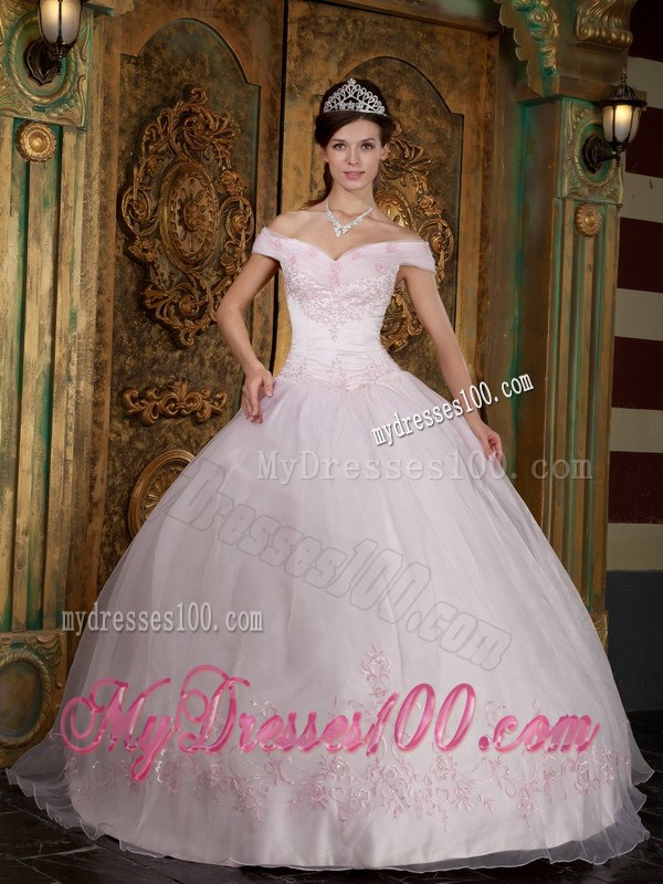 Off The Shoulder Quinceanera Gown Dresses in Light Pink