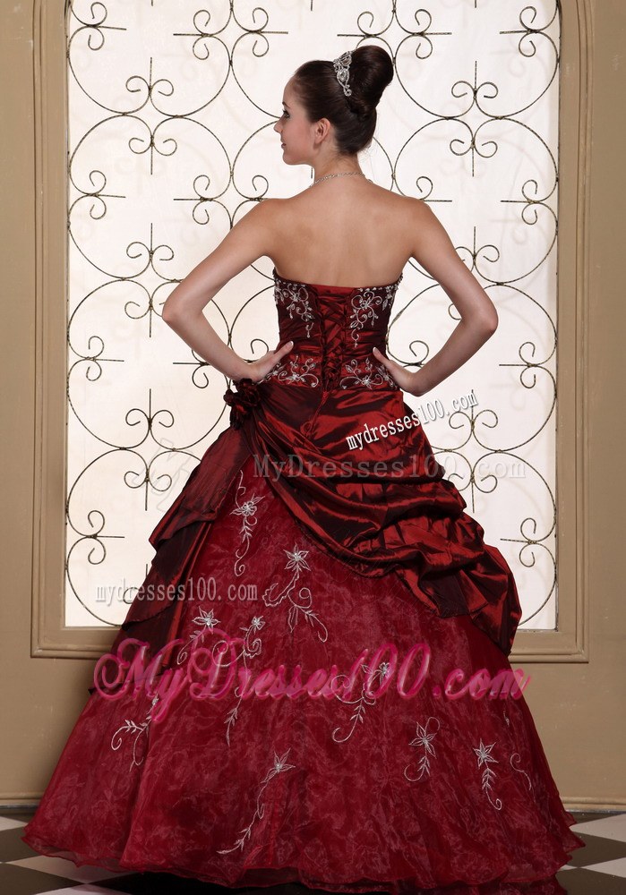 Embroidery Decorated Quinceanera Dress in Wine Red with Layers