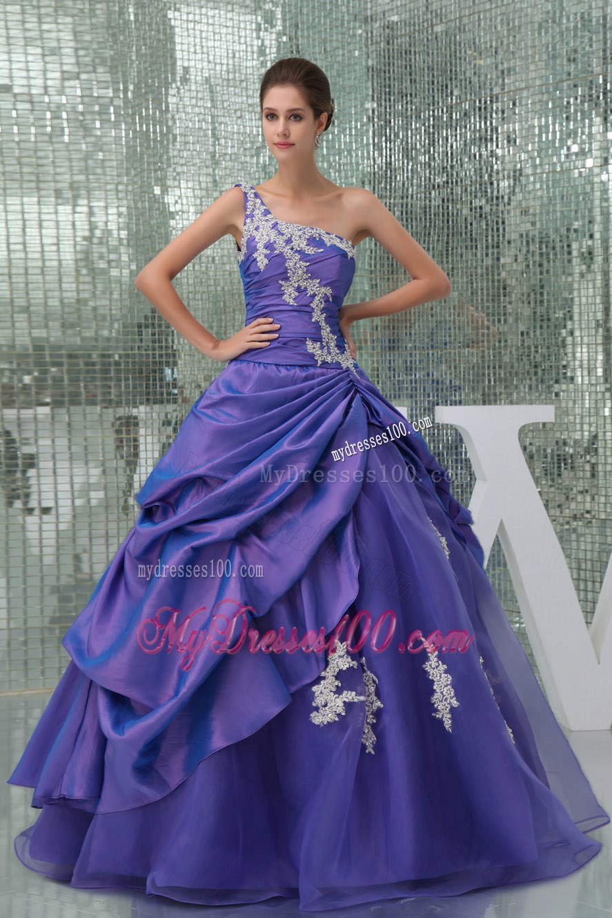 White Appliques Decor One Shoulder Quinceanera Dresses Gowns