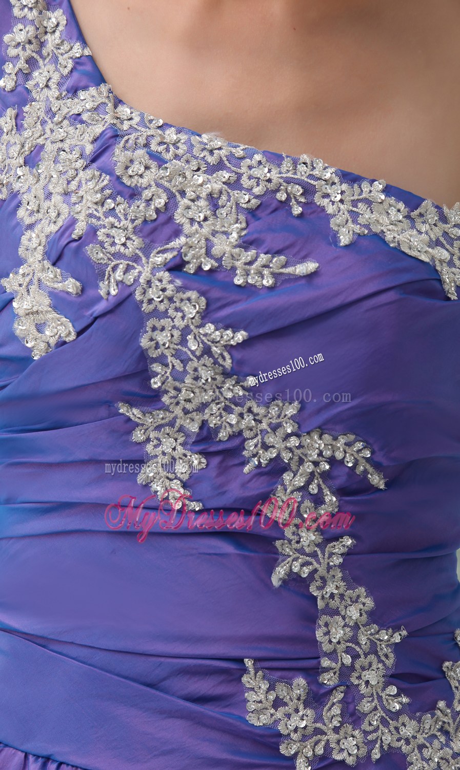 White Appliques Decor One Shoulder Quinceanera Dresses Gowns