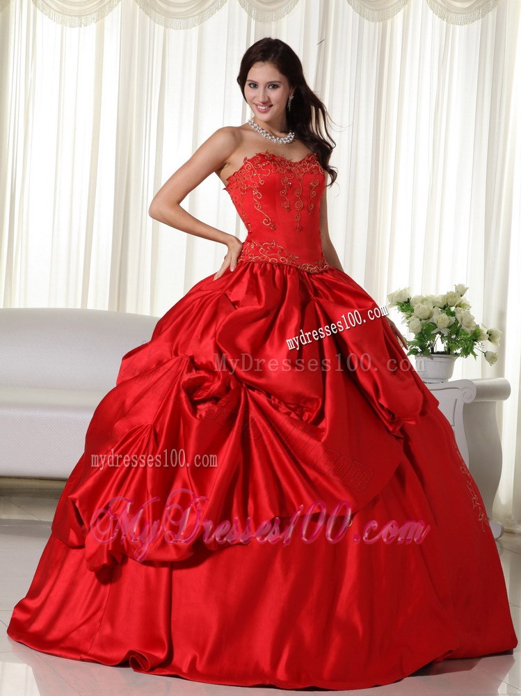 Red Dresses for A Quinceanera with Embroidery and Ruflles