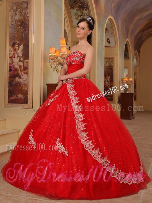 White Embroidery Quinceanera Dresses Gowns in Bright Red