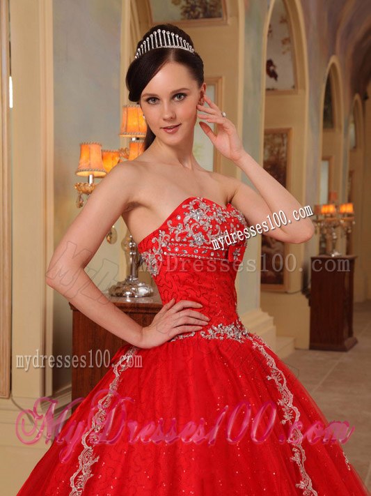 White Embroidery Quinceanera Dresses Gowns in Bright Red