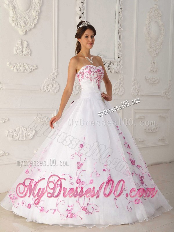 Pink Appliques Quinceanera Gown Dresses in White For Princess