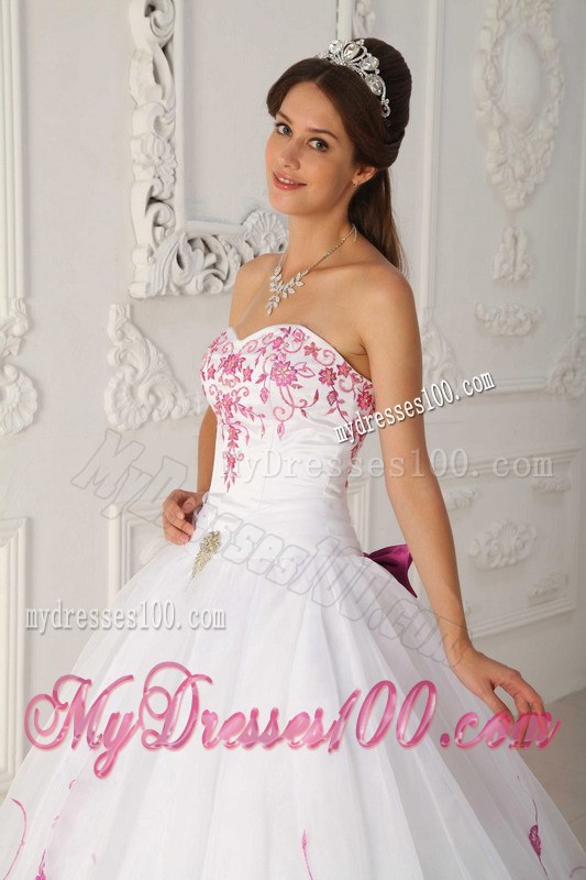 Pink Appliques Quinceanera Gown Dresses in White For Princess