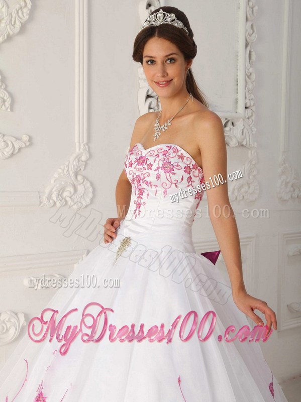 Pink Appliques Quinceanera Gown Dresses in White For Princess