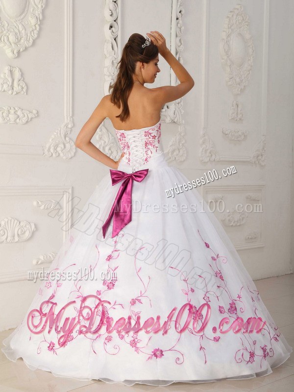 Pink Appliques Quinceanera Gown Dresses in White For Princess