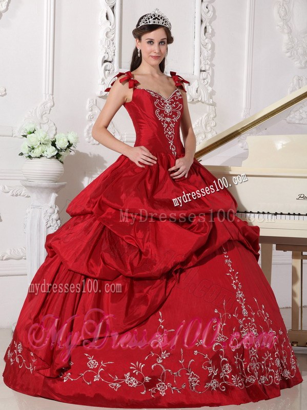 Straps Wine Red Ball Gown for Dresses 15 with Heavy Embroidery