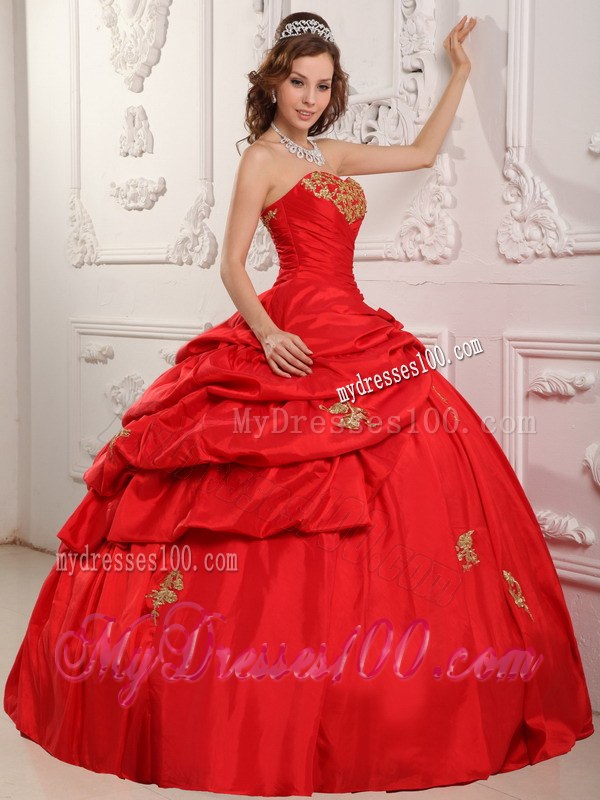 Scattered Appliques Sweet Sixteen Dresses Embellished Ruffles