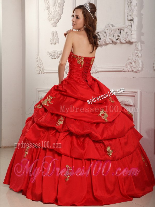 Scattered Appliques Sweet Sixteen Dresses Embellished Ruffles