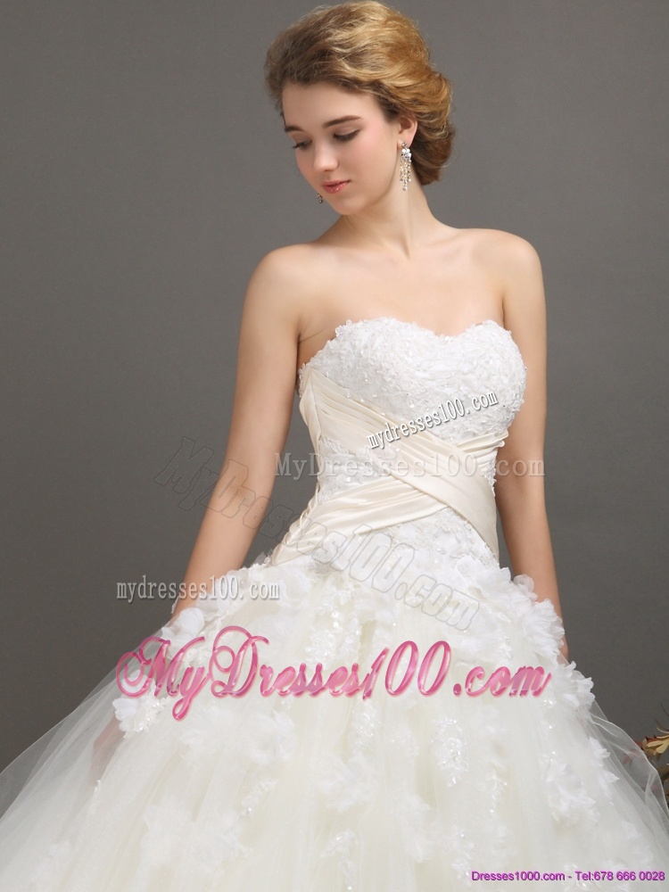 2016 Elegant Sweetheart Wedding Dress with Appliques