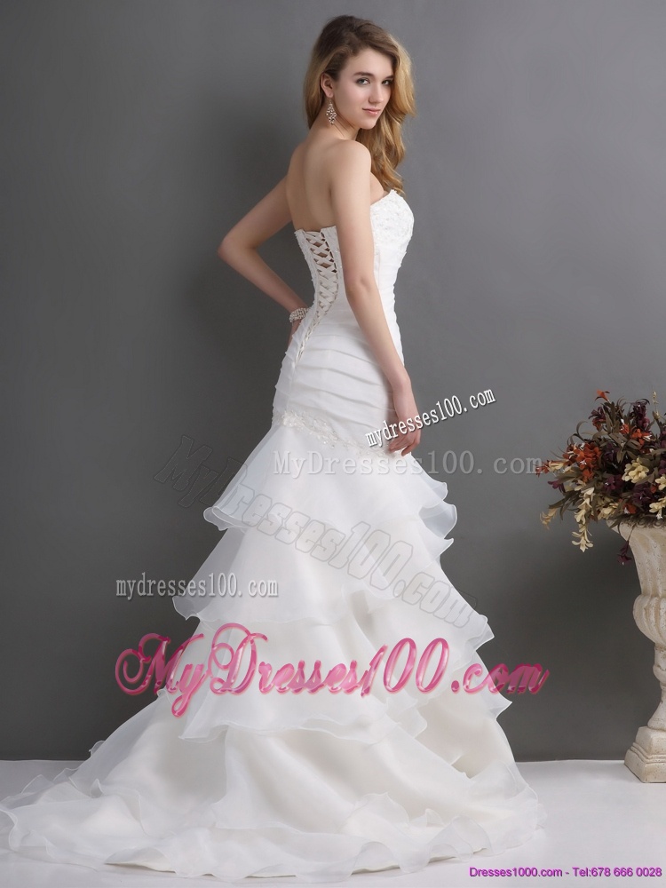2016 Modest Sweetheart Wedding Dress with Ruching and Ruffles
