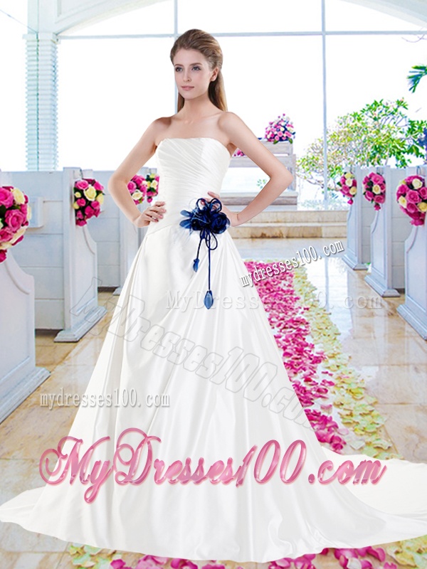 Fashionable Hand Made Flowers Wedding Gowns with A Line