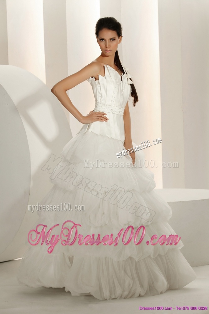 Popular Beaded Strapless White Wedding Dresses with Ruffled Layers