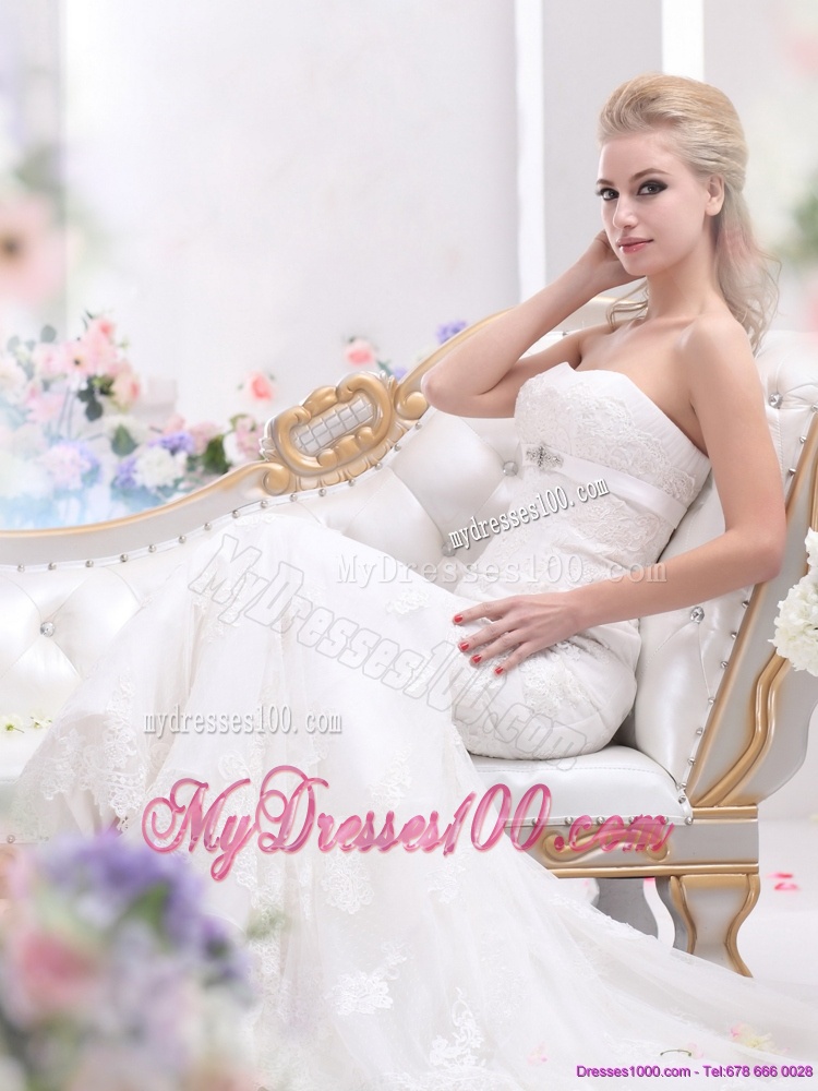 White Sweetheart Beading and Lace Wedding Dresses with Brush Train