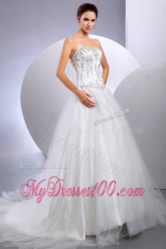 Embroidery Wedding Dress With Sweetheart Cathedral Train For Church