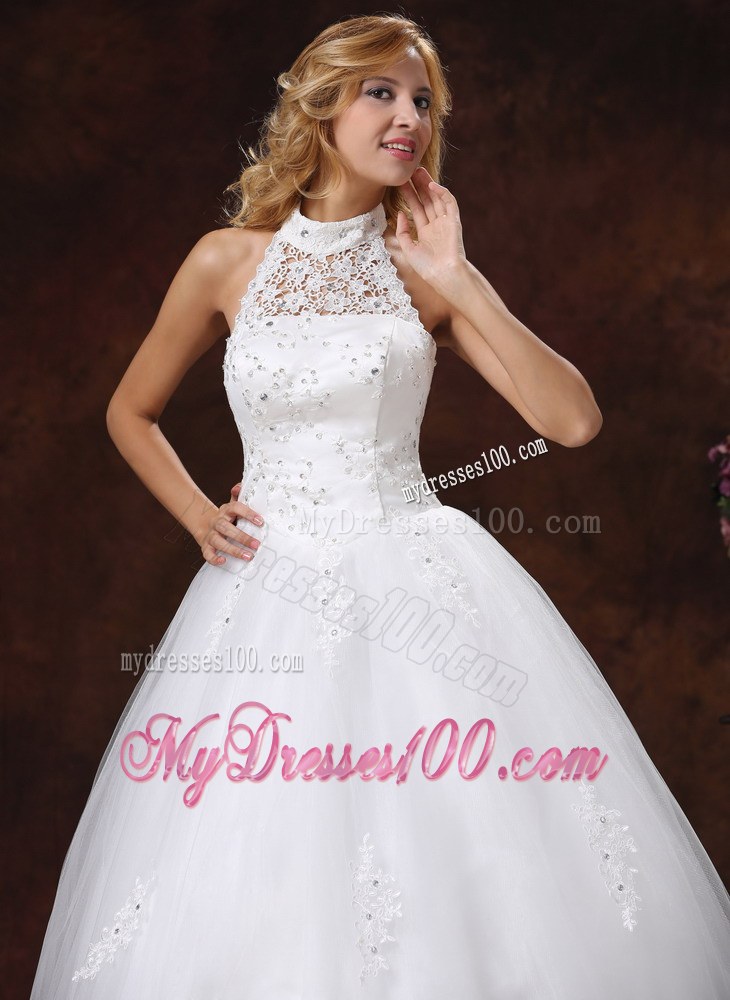 2013 Luxurious Halter Appliques with Beading For Wedding Dresses
