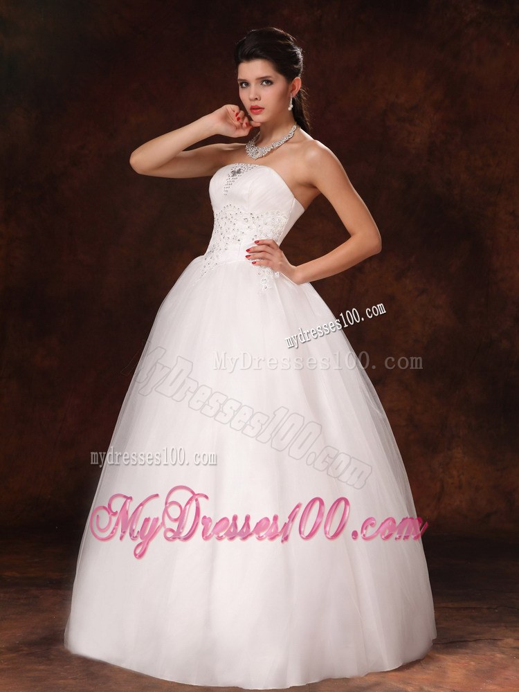 2013 New Arrival Strapless Appliques and Beading Wedding Dresses