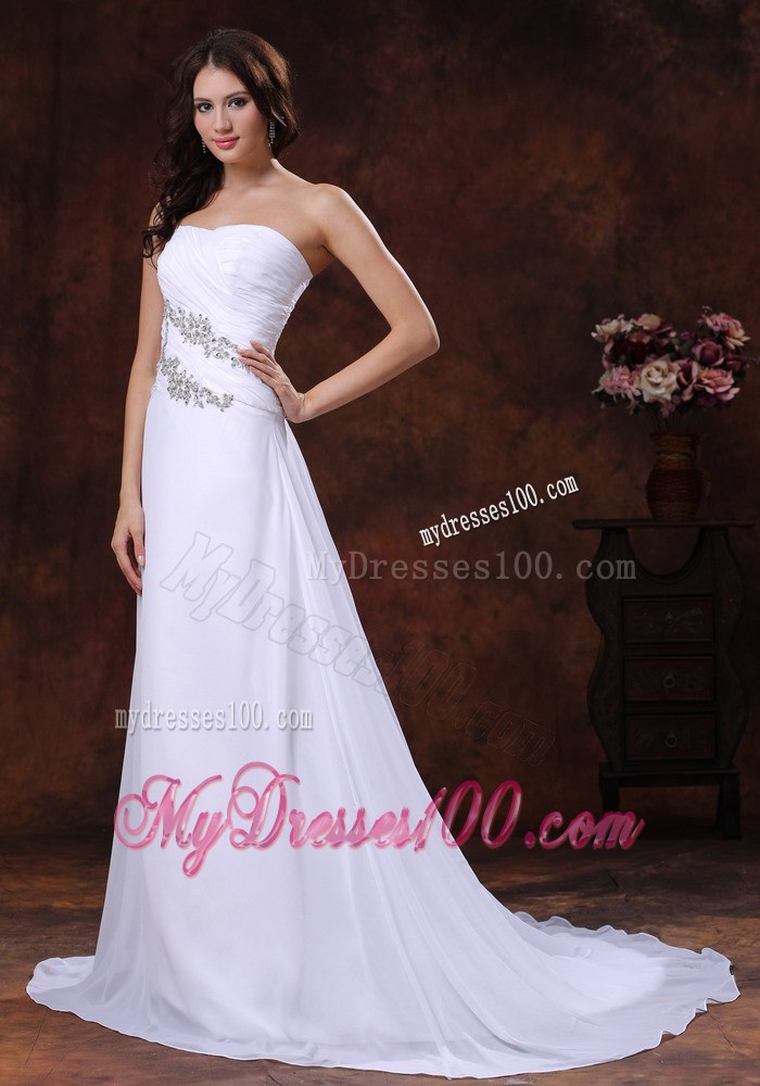 2013 The Most Popular White A-line Beaded Decorate Wedding Dress