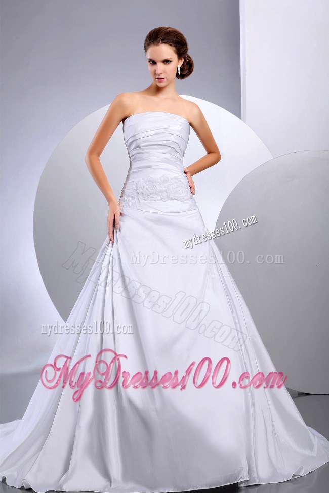 2013 Wedding Dress With Appliques and Ruching A-line Court Train