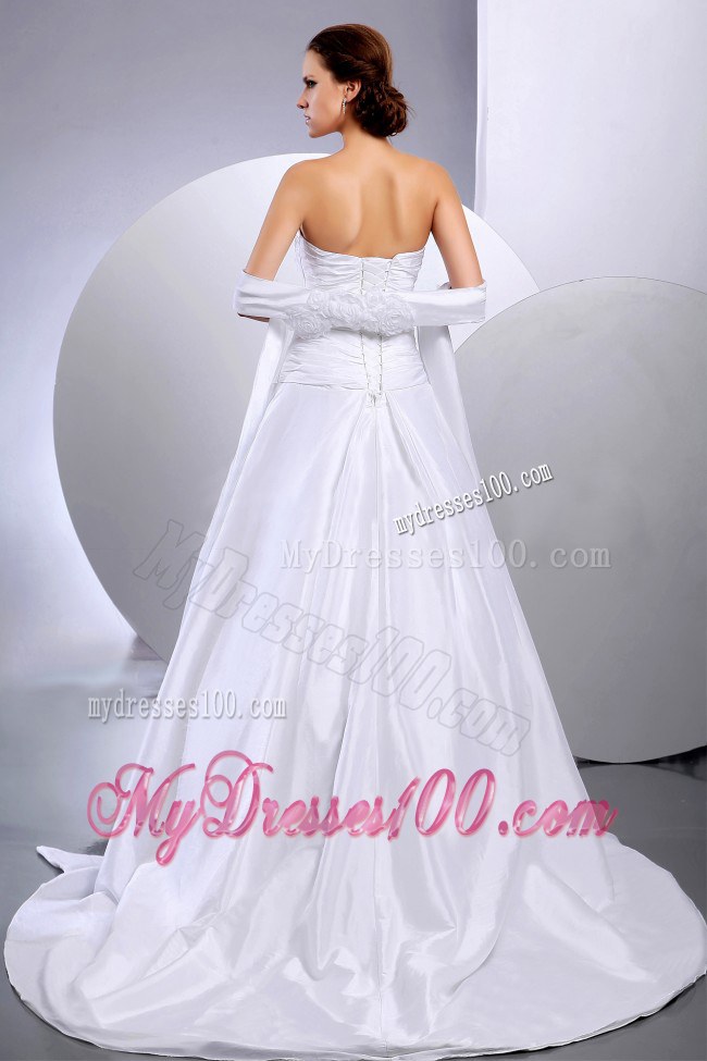 2013 Wedding Dress With Appliques and Ruching A-line Court Train