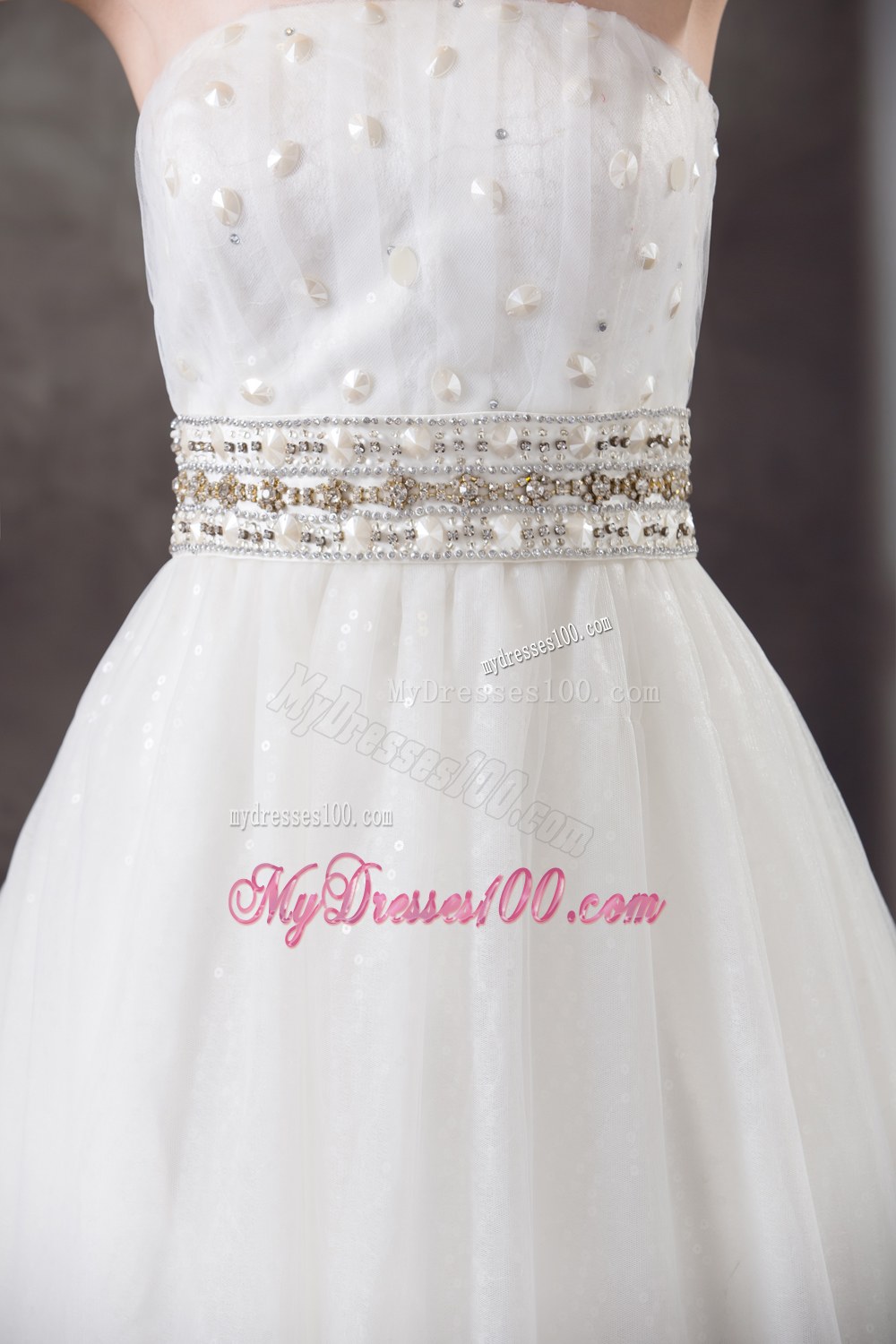Beautiful Strapless Lace 2013 Affordable Wedding Dress with Beading
