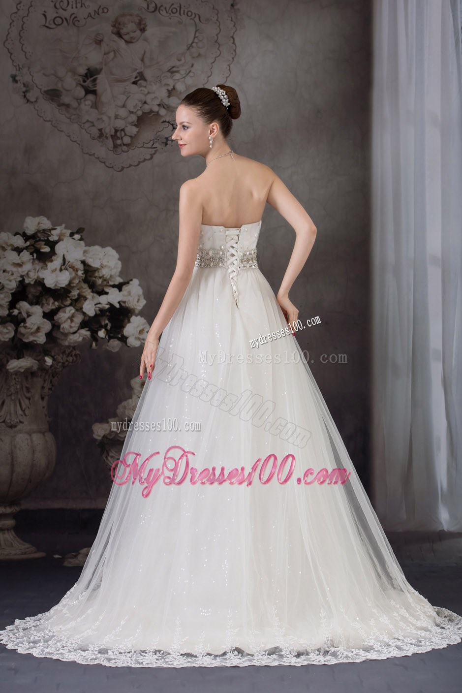 Beautiful Strapless Lace 2013 Affordable Wedding Dress with Beading