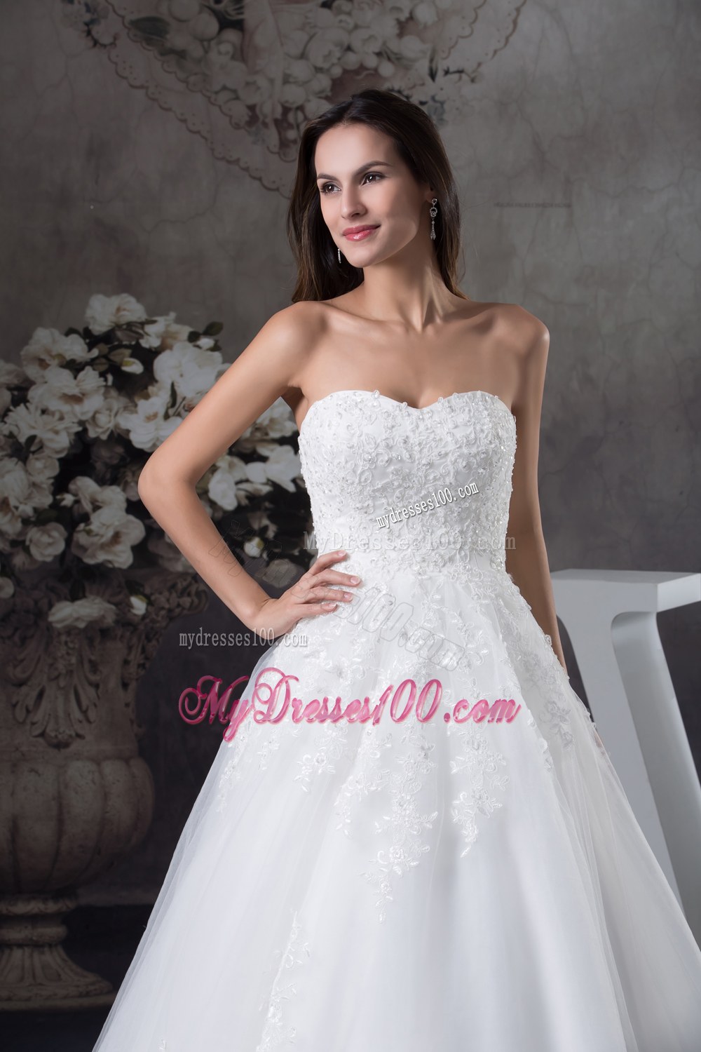 Pretty Sweetheart Appliques Court Train 2013 Wedding Dress On Sale