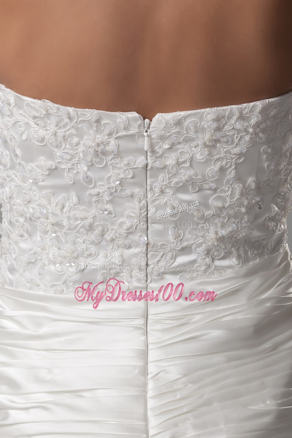 A-line Sweetheart Court Train Appliques Wedding Dress