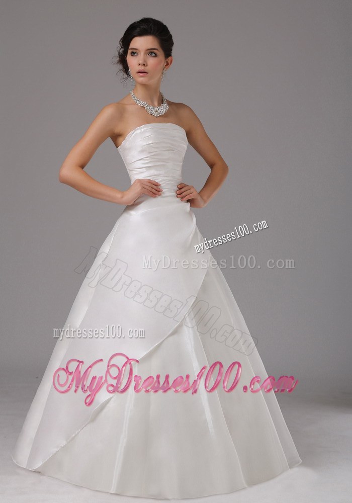 2012 Elegant Wedding Dress with Ruching Floor-length Strapless