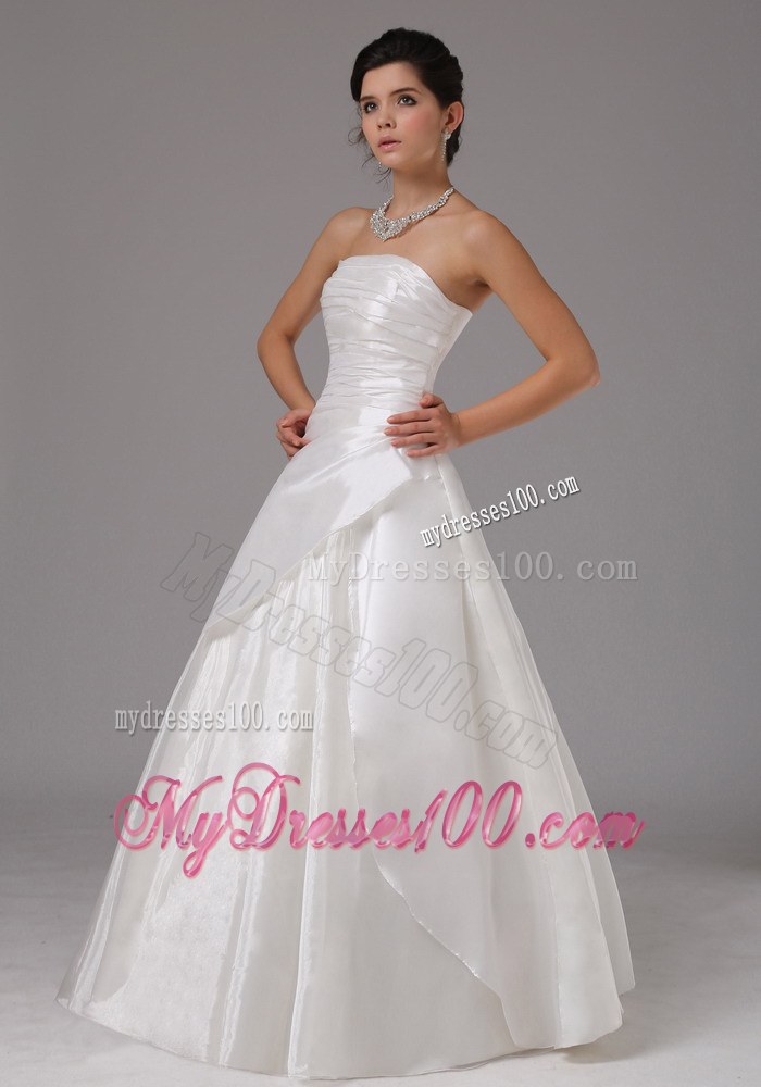 2012 Elegant Wedding Dress with Ruching Floor-length Strapless