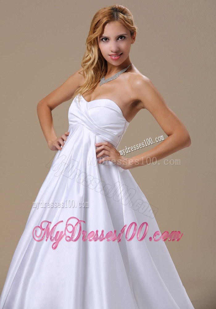 Simple Sweetheart Brush Train Plus Size Wedding Dress for Cheap