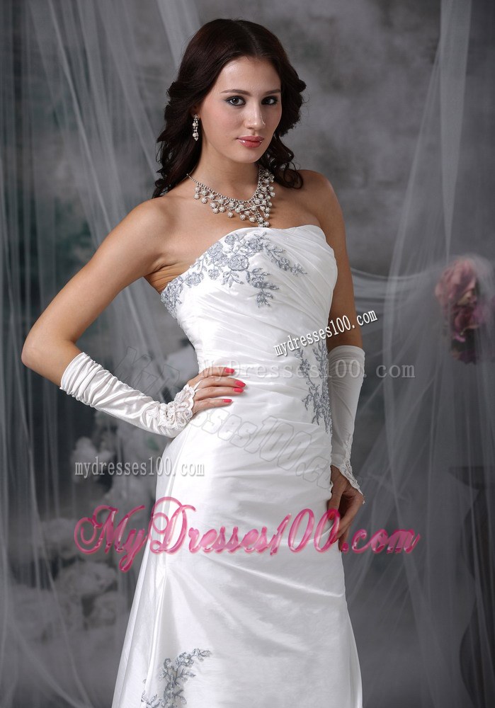 Affordable Brush Train Wedding Gowns with Appliques and Ruching