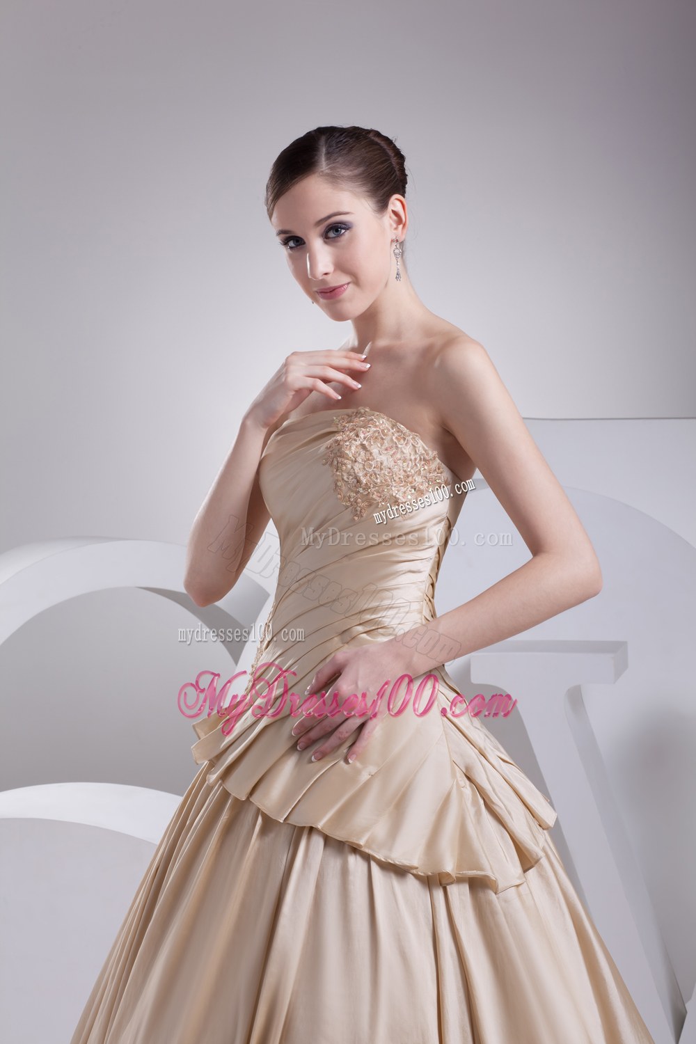 Appliques Strapless Chapel Train Wedding Dress with Champagne