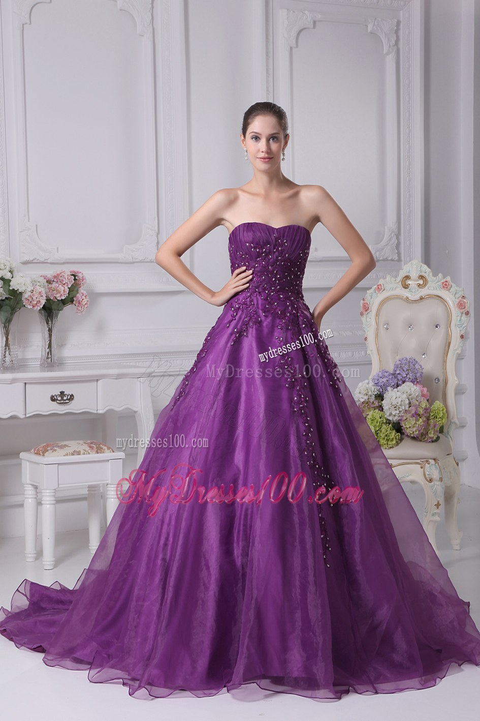 Appliques Sweetheart A-Line Chapel Train Wedding Dress in Purple