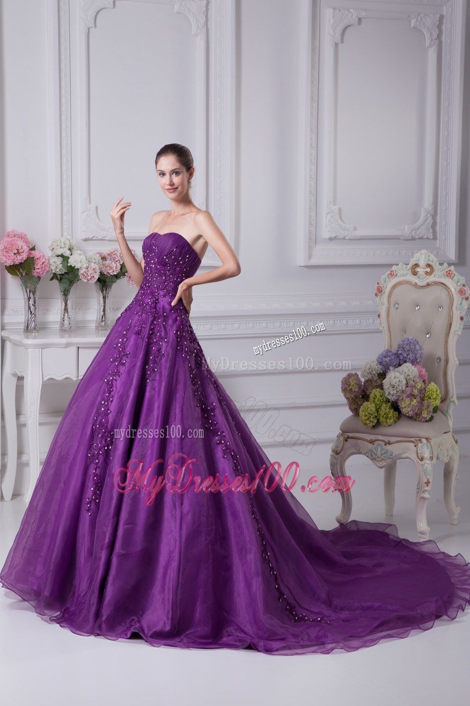 Appliques Sweetheart A-Line Chapel Train Wedding Dress in Purple