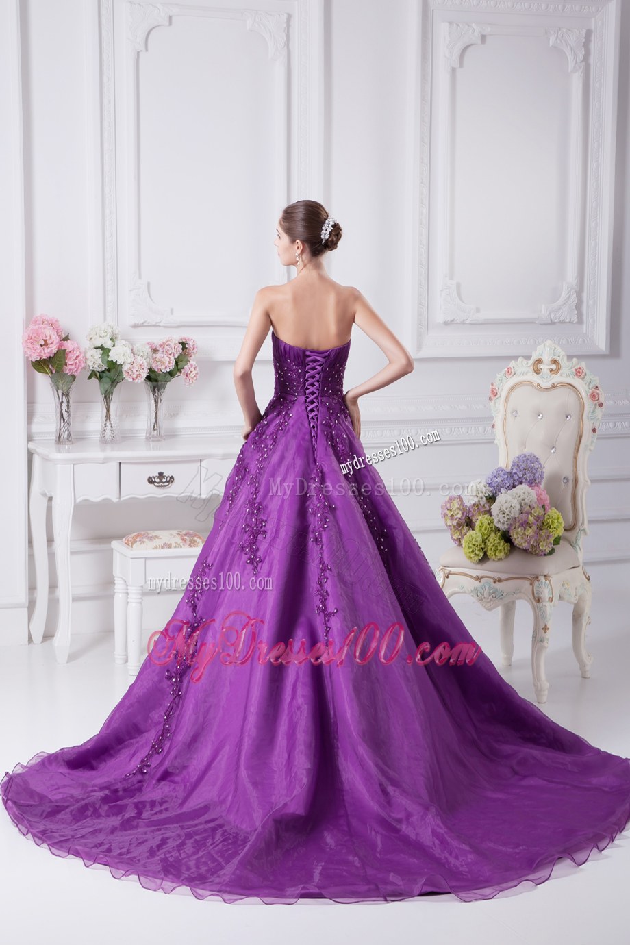 Appliques Sweetheart A-Line Chapel Train Wedding Dress in Purple