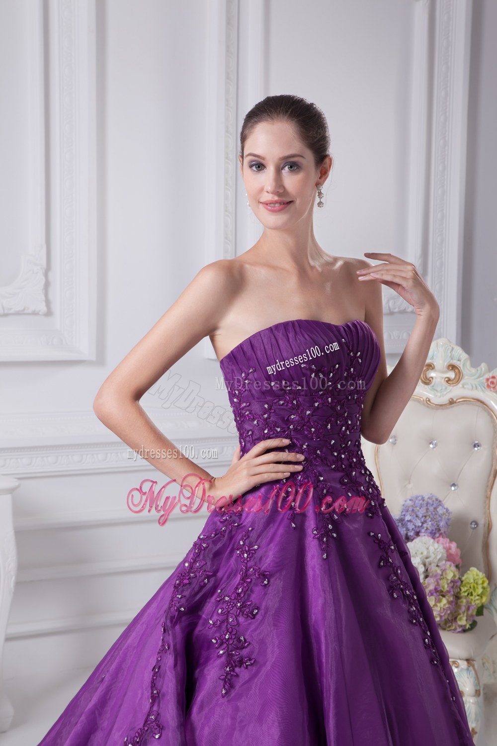 Appliques Sweetheart A-Line Chapel Train Wedding Dress in Purple