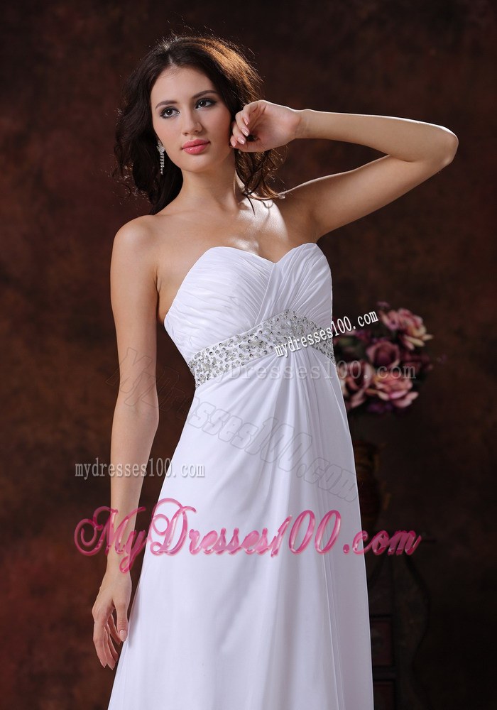 Beaded Decotare Waist White Sweetheart Wedding Dress With Brush 