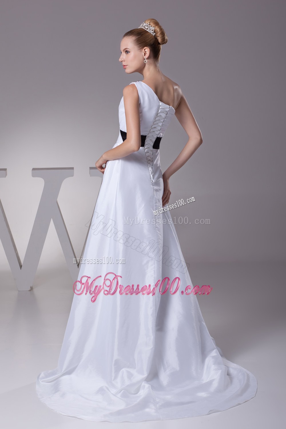 Beading A-Line Brush Train One Shoulder Wedding Dress