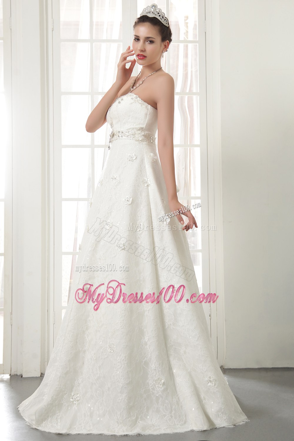 Beautiful Princess Strapless Lace Beaded Wedding Gowns