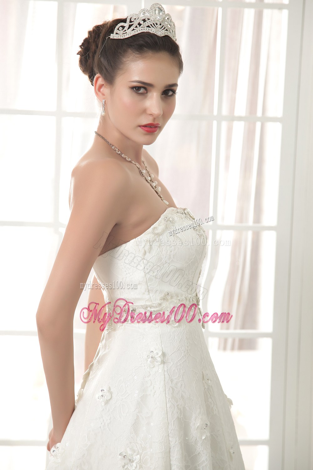 Beautiful Princess Strapless Lace Beaded Wedding Gowns